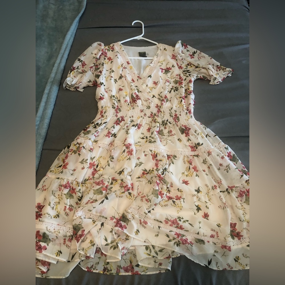 Pink floral dress perfect for summer/spring